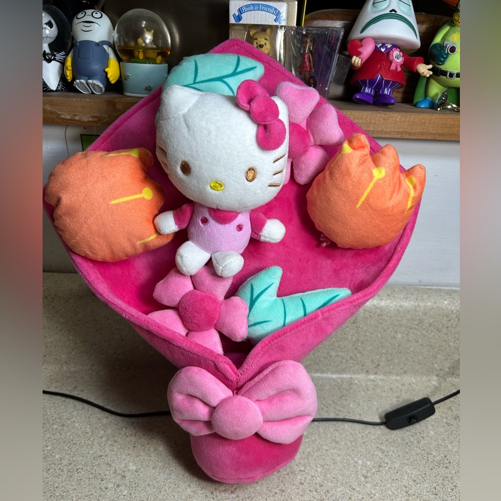 Hello Kitty Valentines Day Plush Flower Bouquet MISSING CHARACTERS